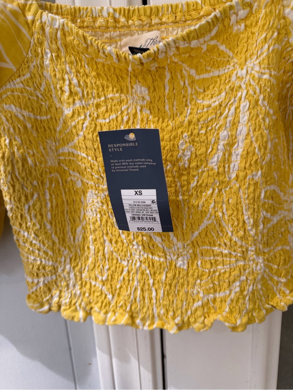 Universal Yellow Floral Smocked Puff-Sleeve Crop Top - Picture 3 of 5